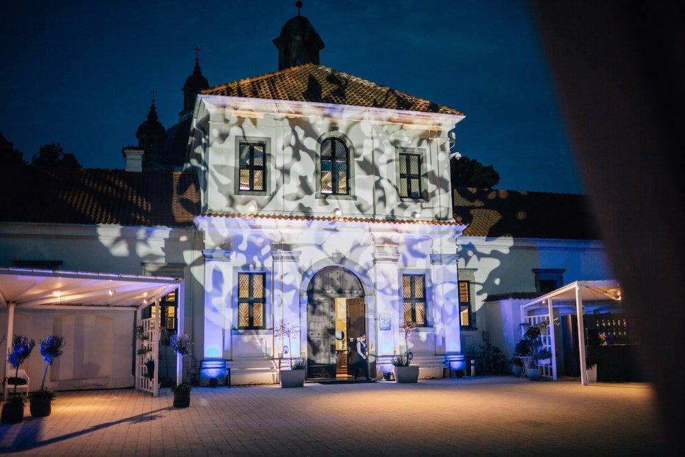 Hôtel Monte Pacis à Kaunas Extérieur photo